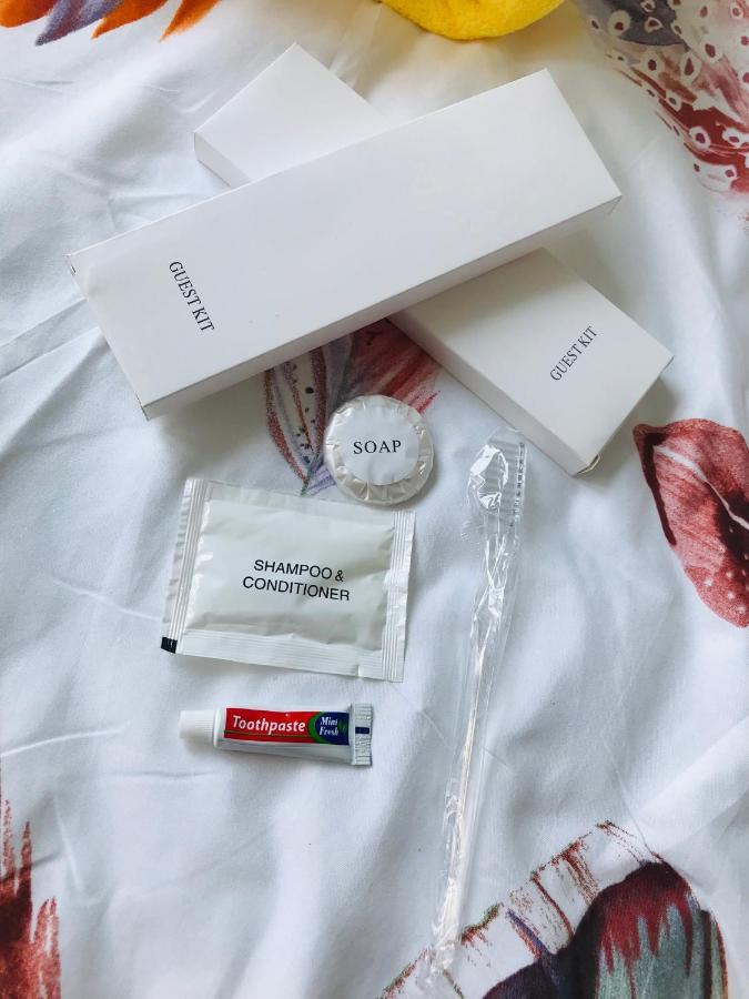 D&G Affordable Staycation Airbnb Ph San Pedro Makati Eksteriør billede
